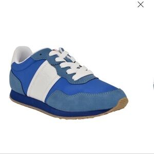 Tommy Hilfiger Blue and White Women's cameo retro lace up sneakers size